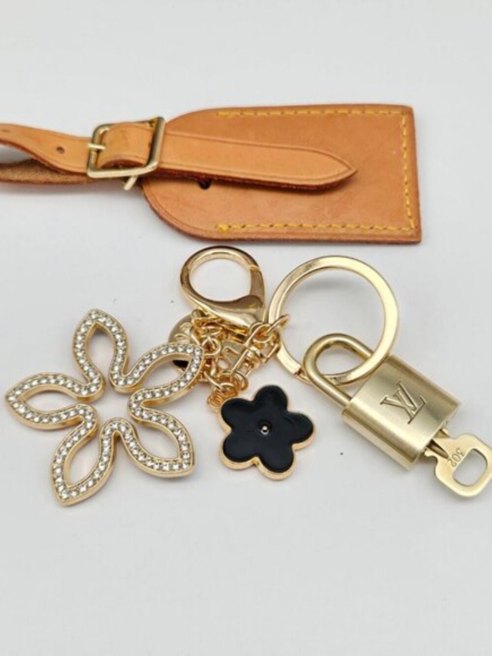 Authentic Louis Vuitton Luggage Nametag and Gold Padlock with Unbranded Keycharm - Picture 9 of 13
